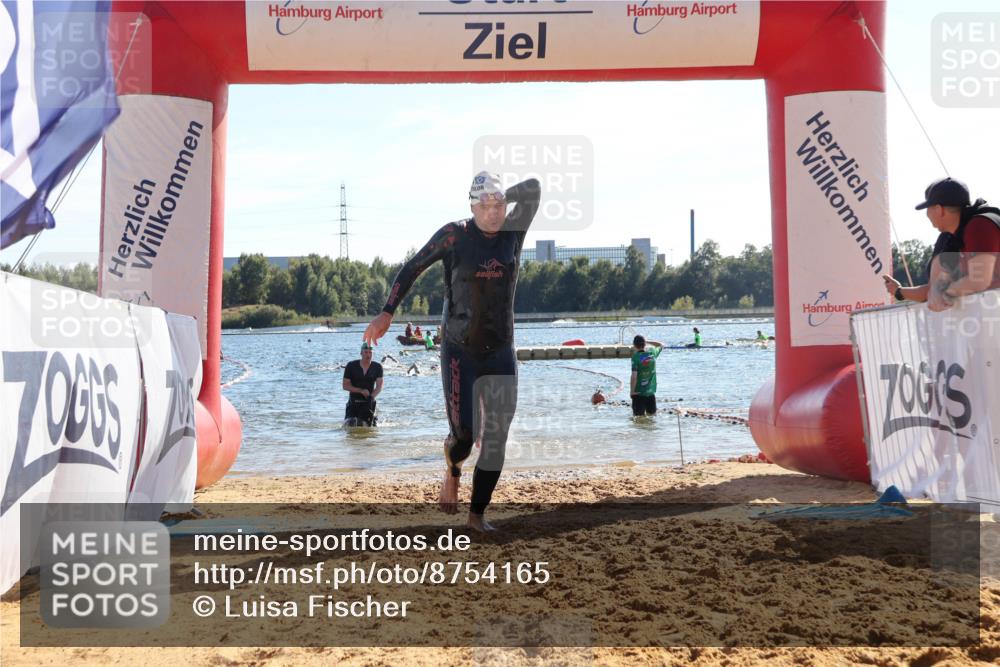 07.09.2025 - 19. Norderstedt Triathlon Luisa Fischer http://msf.ph/oto/8754165 07.09.2025 15:39:28 Schwimmen 1561, 1569, 1582, 1614, 1618 meine-sportfotos.de