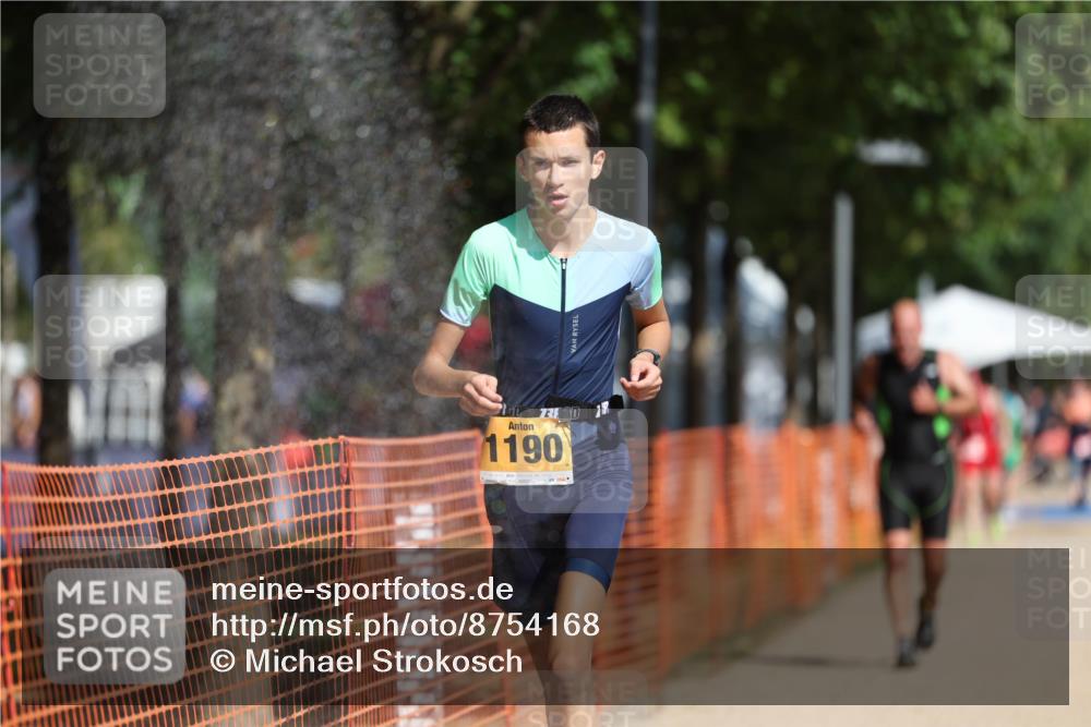 07.09.2025 - 19. Norderstedt Triathlon Michael Strokosch http://msf.ph/oto/8754168 07.09.2025 12:02:15 Laufen 1190, 1217, 1218 meine-sportfotos.de