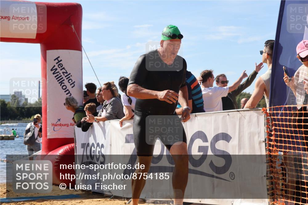 07.09.2025 - 19. Norderstedt Triathlon Luisa Fischer http://msf.ph/oto/8754185 07.09.2025 11:42:15 Schwimmen 730, 835, 838, 1359 meine-sportfotos.de