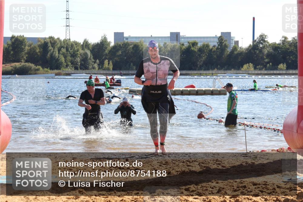 07.09.2025 - 19. Norderstedt Triathlon Luisa Fischer http://msf.ph/oto/8754188 07.09.2025 15:39:30 Schwimmen 1561, 1569, 1582, 1591, 1614, 1618 meine-sportfotos.de