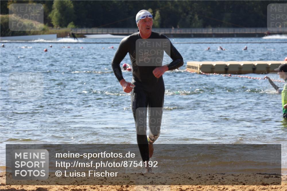 07.09.2025 - 19. Norderstedt Triathlon Luisa Fischer http://msf.ph/oto/8754192 07.09.2025 11:42:17 Schwimmen 835, 838, 1359 meine-sportfotos.de