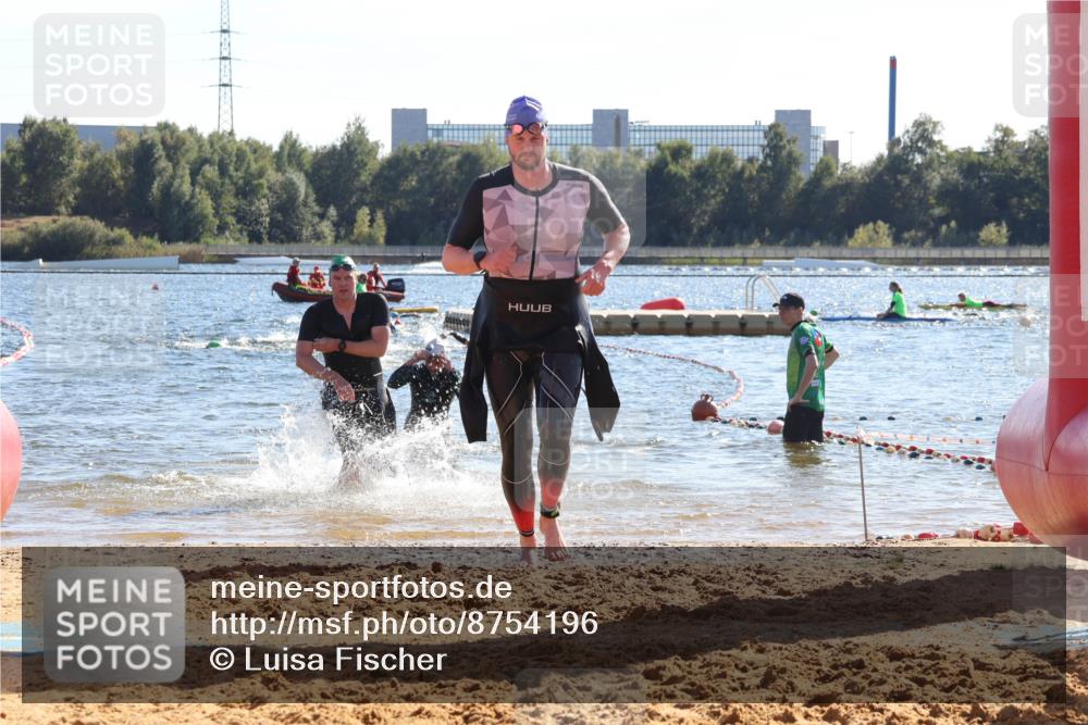 07.09.2025 - 19. Norderstedt Triathlon Luisa Fischer http://msf.ph/oto/8754196 07.09.2025 15:39:31 Schwimmen 1561, 1569, 1582, 1591, 1618 meine-sportfotos.de