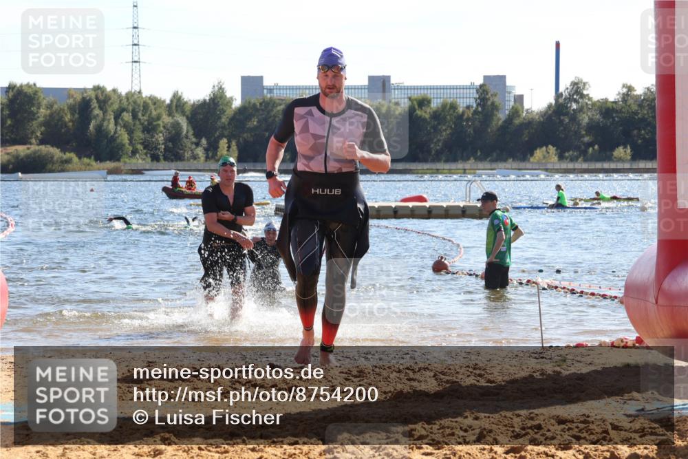 07.09.2025 - 19. Norderstedt Triathlon Luisa Fischer http://msf.ph/oto/8754200 07.09.2025 15:39:31 Schwimmen 1561, 1569, 1582, 1591, 1618 meine-sportfotos.de