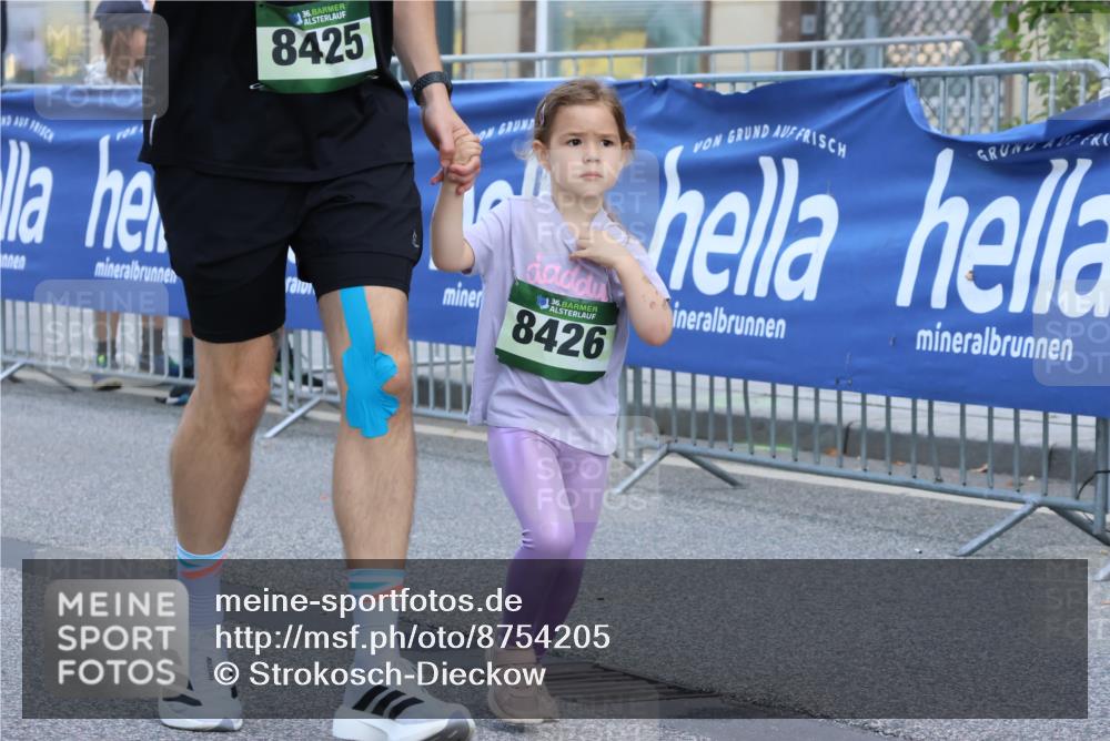 07.09.2025 - BARMER Alsterlauf Strokosch-Dieckow http://msf.ph/oto/8754205 07.09.2025 10:54:27 Ziel  meine-sportfotos.de