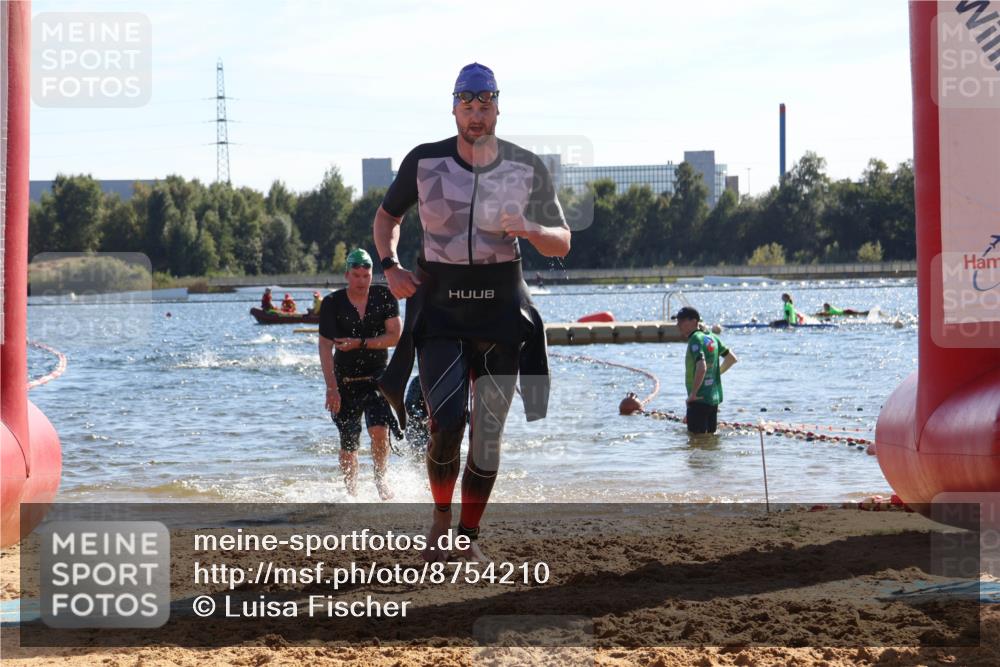07.09.2025 - 19. Norderstedt Triathlon Luisa Fischer http://msf.ph/oto/8754210 07.09.2025 15:39:32 Schwimmen 1561, 1569, 1582, 1591, 1618 meine-sportfotos.de