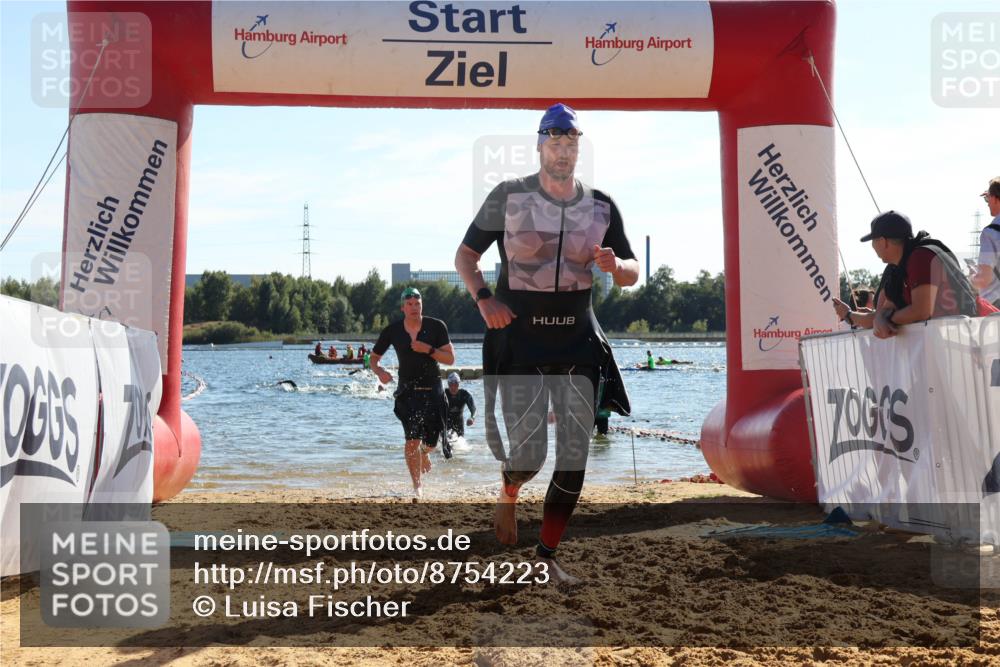 07.09.2025 - 19. Norderstedt Triathlon Luisa Fischer http://msf.ph/oto/8754223 07.09.2025 15:39:33 Schwimmen 1561, 1569, 1582, 1591, 1618 meine-sportfotos.de