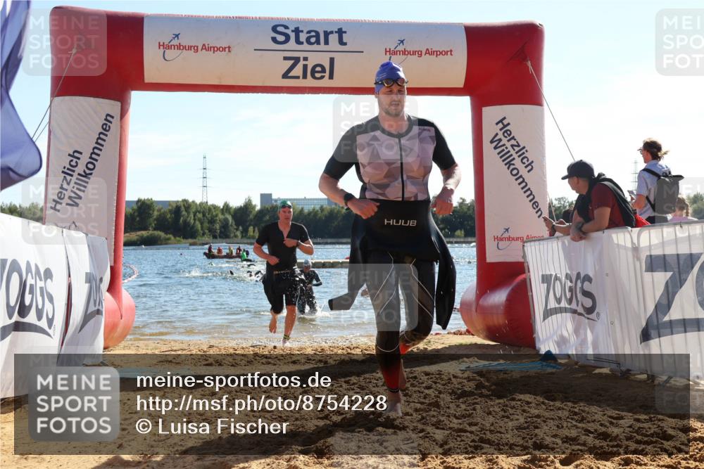 07.09.2025 - 19. Norderstedt Triathlon Luisa Fischer http://msf.ph/oto/8754228 07.09.2025 15:39:34 Schwimmen 1561, 1569, 1582, 1591, 1618 meine-sportfotos.de