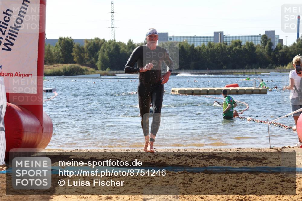07.09.2025 - 19. Norderstedt Triathlon Luisa Fischer http://msf.ph/oto/8754246 07.09.2025 11:42:19 Schwimmen 835, 838, 1359 meine-sportfotos.de