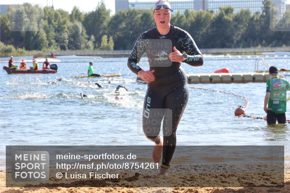 07.09.2025 - 19. Norderstedt Triathlon Luisa Fischer http://msf.ph/oto/8754261 07.09.2025 15:39:39 Schwimmen 1094, 1569, 1591, 1618 meine-sportfotos.de