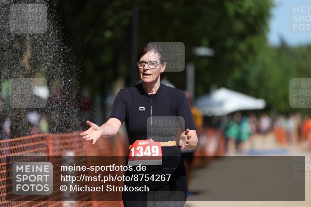 07.09.2025 - 19. Norderstedt Triathlon Michael Strokosch http://msf.ph/oto/8754267 07.09.2025 12:48:21 Laufen 234, 1282, 1349 meine-sportfotos.de