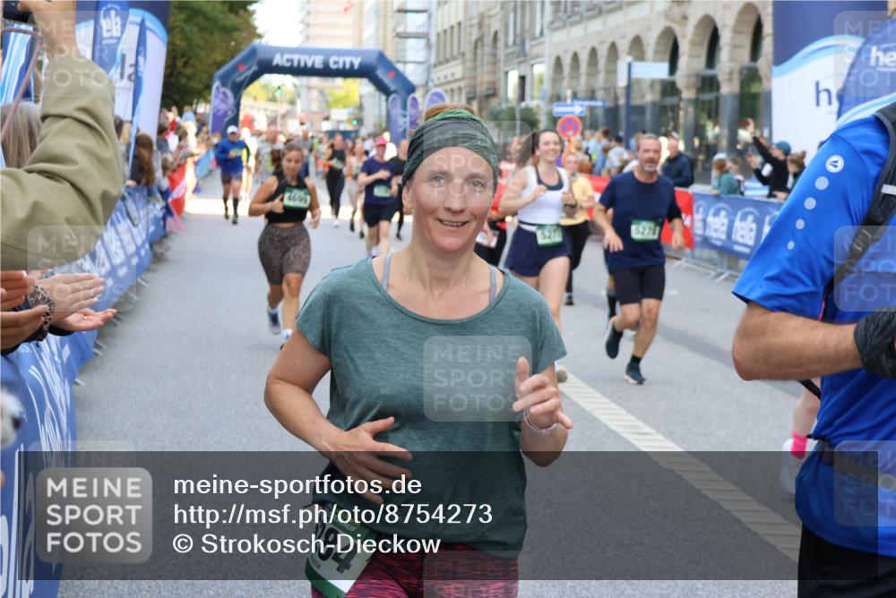 07.09.2025 - BARMER Alsterlauf Strokosch-Dieckow http://msf.ph/oto/8754273 07.09.2025 10:14:24 Ziel 2442, 2621, 2736, 2825, 3221, 3455, 3466, 3851, 4422, 4630, 4670, 4671, 4725, 4734, 4742, 4845, 4883, 4898, 5036, 6344, 8258, 8296 meine-sportfotos.de