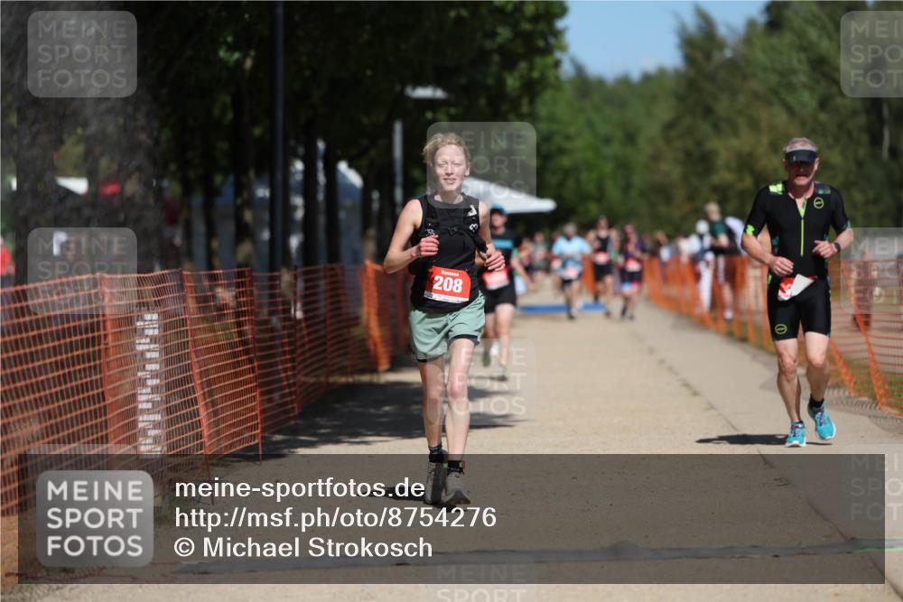 07.09.2025 - 19. Norderstedt Triathlon Michael Strokosch http://msf.ph/oto/8754276 07.09.2025 13:10:41 Laufen 208, 209, 247, 1268 meine-sportfotos.de