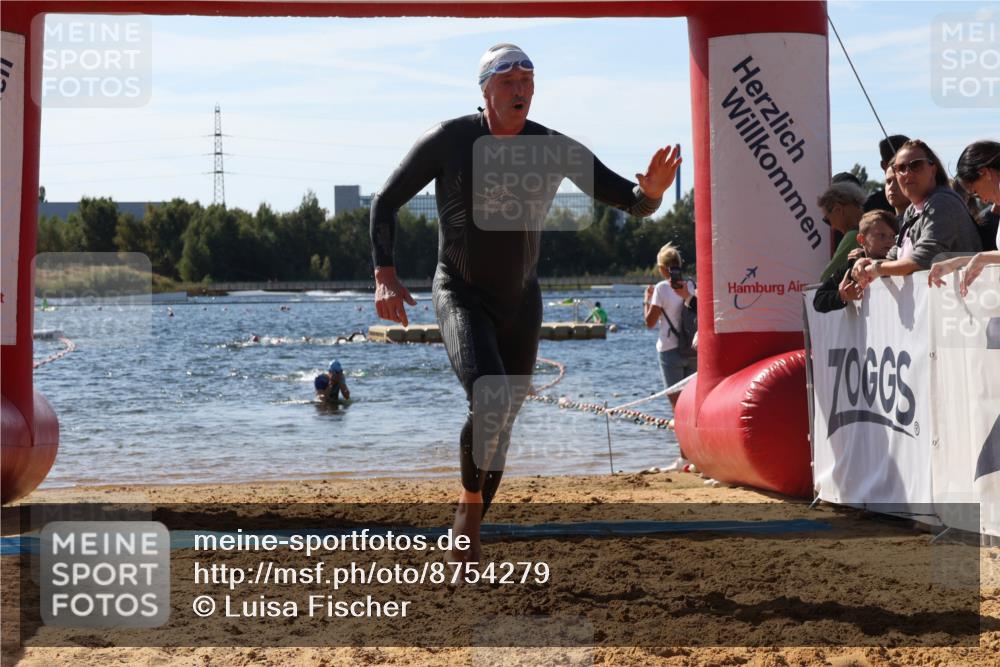 07.09.2025 - 19. Norderstedt Triathlon Luisa Fischer http://msf.ph/oto/8754279 07.09.2025 11:42:21 Schwimmen 835, 838, 1359 meine-sportfotos.de