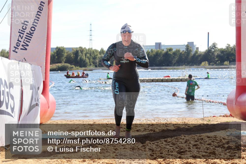 07.09.2025 - 19. Norderstedt Triathlon Luisa Fischer http://msf.ph/oto/8754280 07.09.2025 15:39:41 Schwimmen 1094, 1591, 1618 meine-sportfotos.de