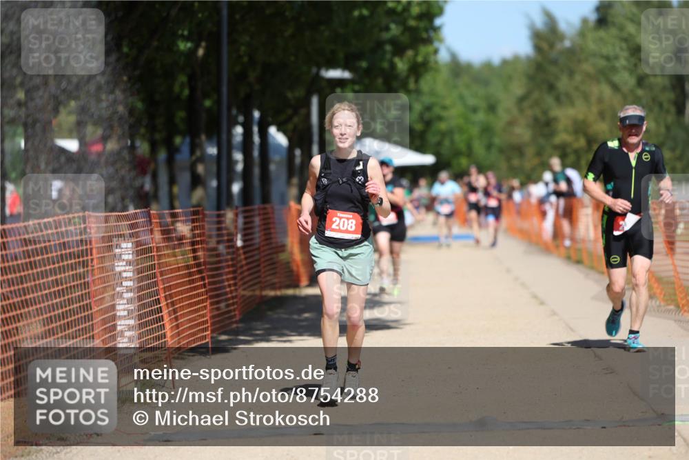 07.09.2025 - 19. Norderstedt Triathlon Michael Strokosch http://msf.ph/oto/8754288 07.09.2025 13:10:41 Laufen 208, 209, 247, 1268 meine-sportfotos.de