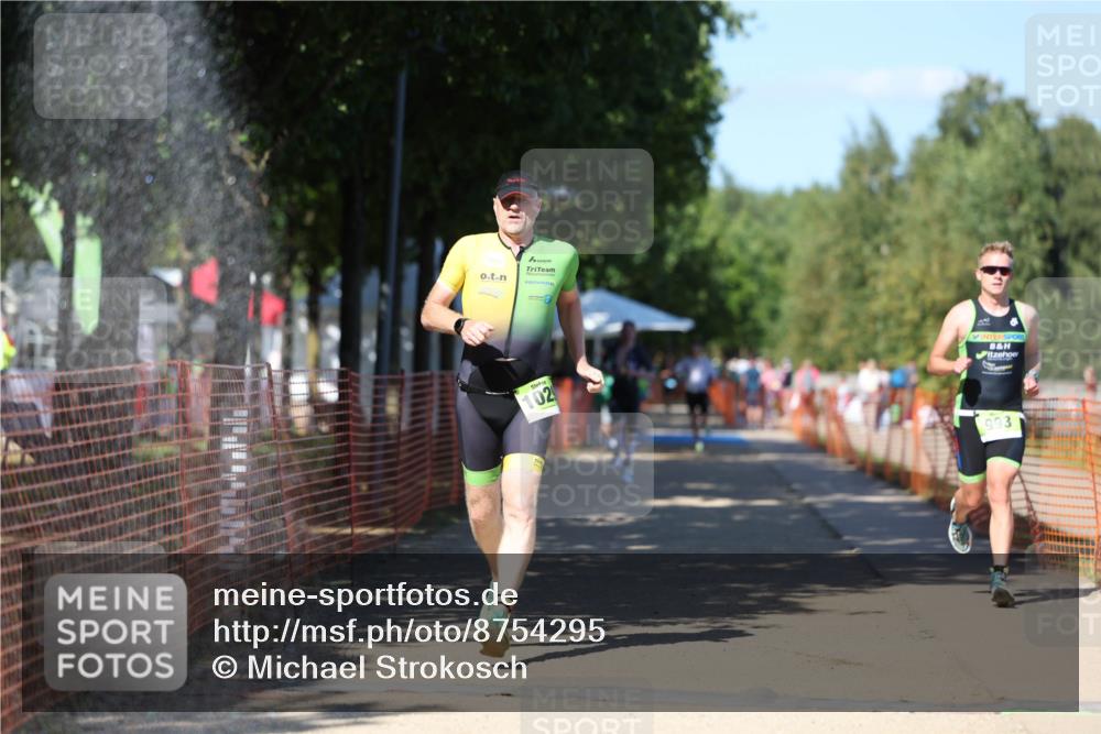 07.09.2025 - 19. Norderstedt Triathlon Michael Strokosch http://msf.ph/oto/8754295 07.09.2025 14:52:32 Laufen 993, 1029, 1468 meine-sportfotos.de