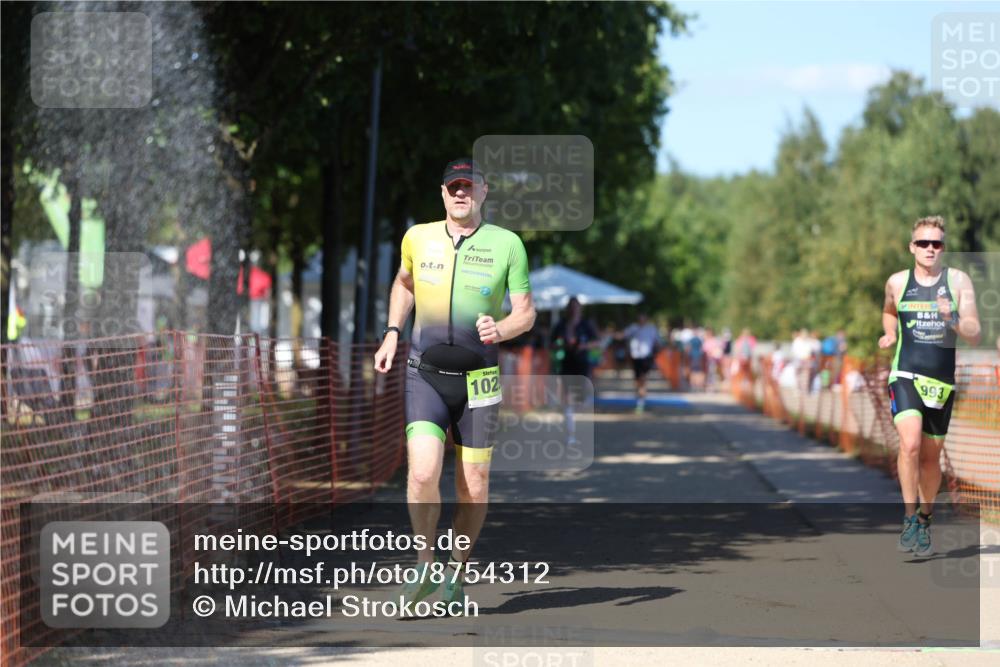 07.09.2025 - 19. Norderstedt Triathlon Michael Strokosch http://msf.ph/oto/8754312 07.09.2025 14:52:32 Laufen 993, 1029, 1468 meine-sportfotos.de