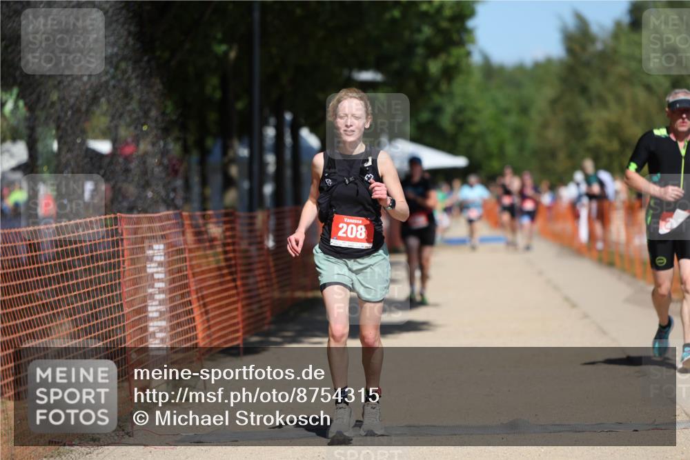07.09.2025 - 19. Norderstedt Triathlon Michael Strokosch http://msf.ph/oto/8754315 07.09.2025 13:10:42 Laufen 208, 209, 247, 1268 meine-sportfotos.de