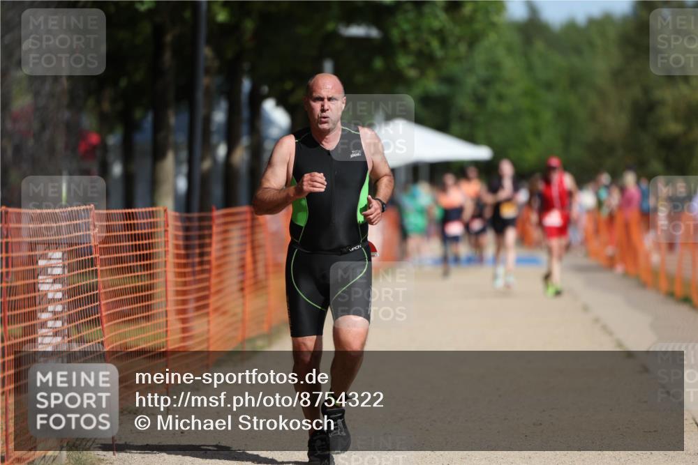 07.09.2025 - 19. Norderstedt Triathlon Michael Strokosch http://msf.ph/oto/8754322 07.09.2025 12:02:19 Laufen 1190, 1217, 1218 meine-sportfotos.de