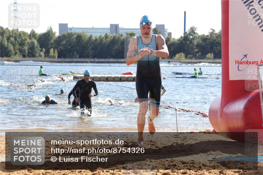 07.09.2025 - 19. Norderstedt Triathlon Luisa Fischer http://msf.ph/oto/8754326 07.09.2025 15:39:56 Schwimmen 1620, 1625 meine-sportfotos.de