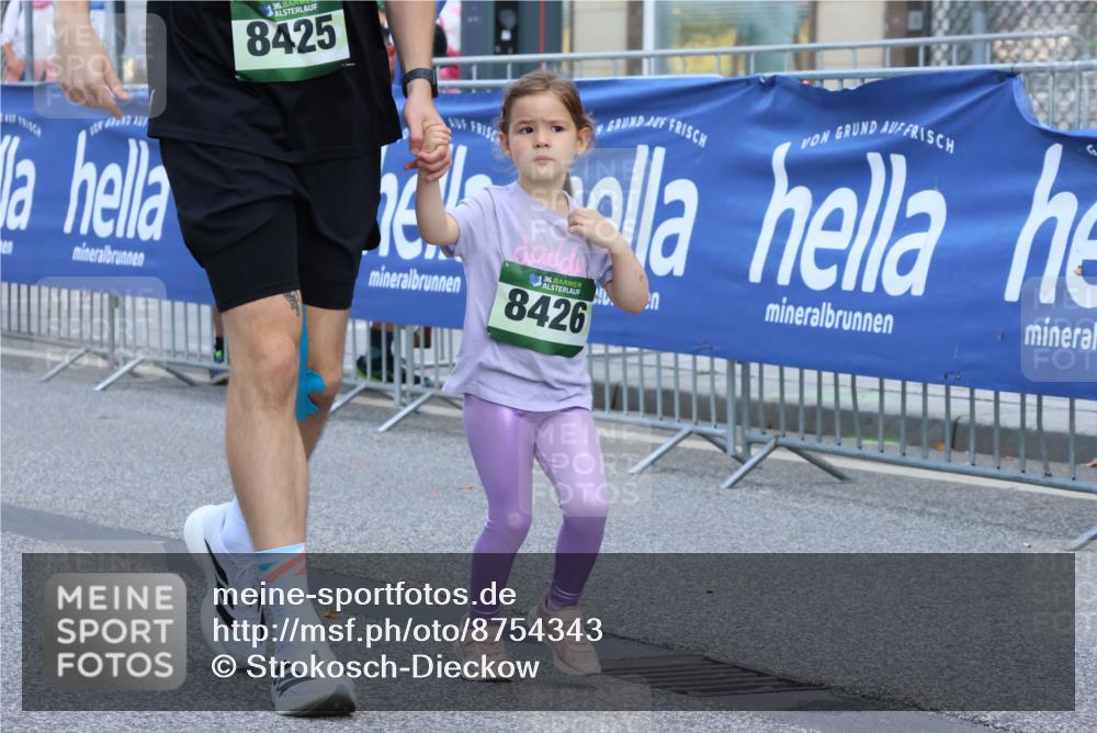 07.09.2025 - BARMER Alsterlauf Strokosch-Dieckow http://msf.ph/oto/8754343 07.09.2025 10:54:27 Ziel  meine-sportfotos.de