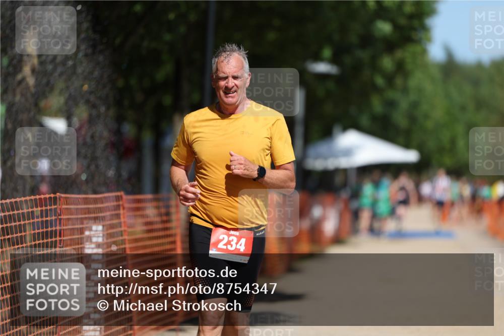 07.09.2025 - 19. Norderstedt Triathlon Michael Strokosch http://msf.ph/oto/8754347 07.09.2025 12:48:28 Laufen 234 meine-sportfotos.de