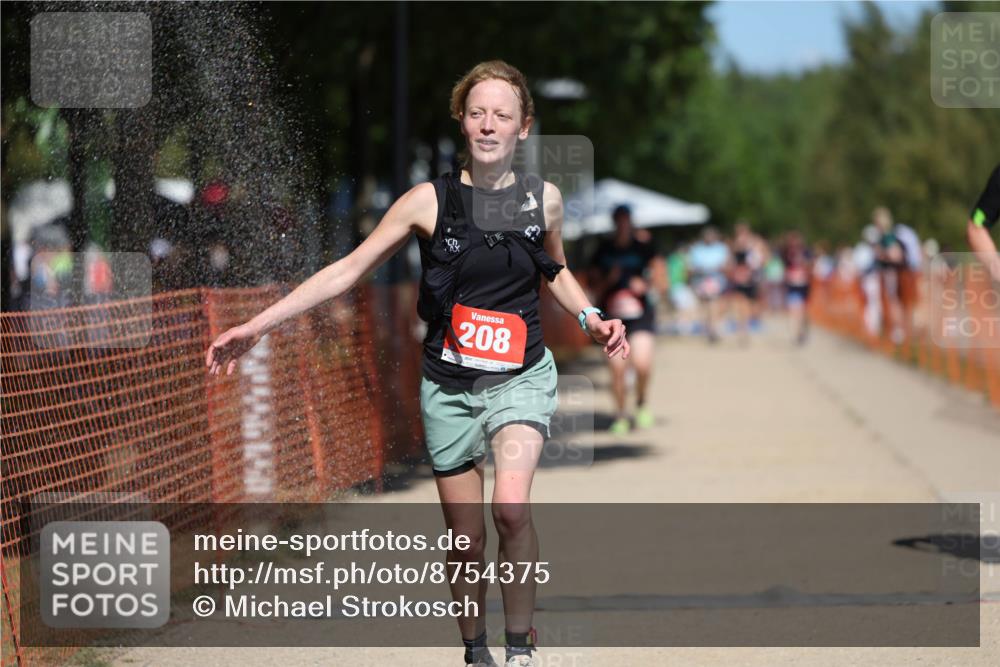 07.09.2025 - 19. Norderstedt Triathlon Michael Strokosch http://msf.ph/oto/8754375 07.09.2025 13:10:43 Laufen 208, 209, 247, 1268 meine-sportfotos.de