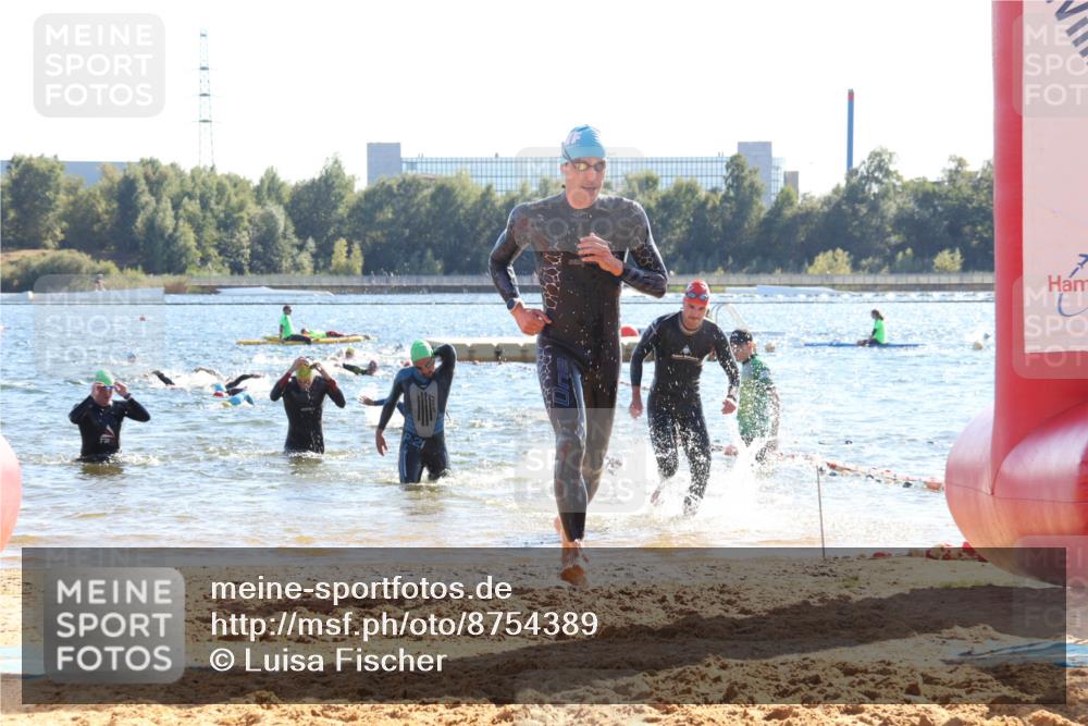 07.09.2025 - 19. Norderstedt Triathlon Luisa Fischer http://msf.ph/oto/8754389 07.09.2025 15:40:00 Schwimmen 1573, 1620, 1625 meine-sportfotos.de