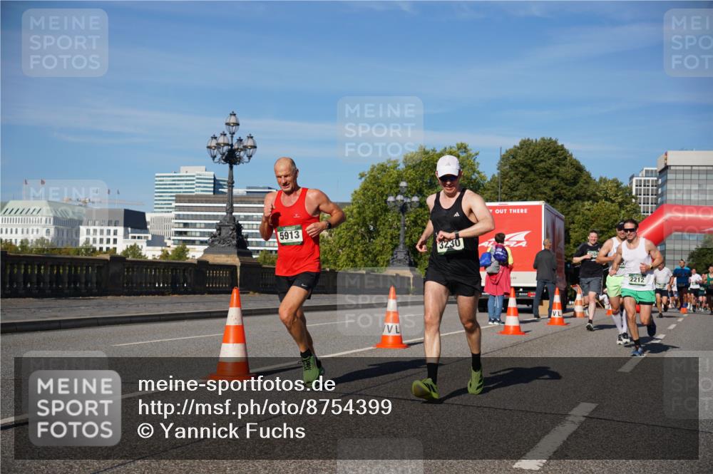 07.09.2025 - BARMER Alsterlauf Yannick Fuchs http://msf.ph/oto/8754399 07.09.2025 09:37:23 Laufen 5913, 3230, 2212 meine-sportfotos.de