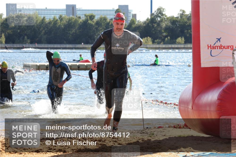 07.09.2025 - 19. Norderstedt Triathlon Luisa Fischer http://msf.ph/oto/8754412 07.09.2025 15:40:03 Schwimmen 1553, 1573, 1577, 1620, 1625 meine-sportfotos.de