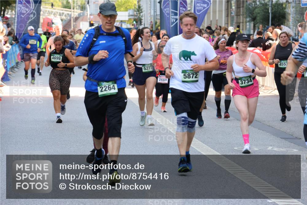 07.09.2025 - BARMER Alsterlauf Strokosch-Dieckow http://msf.ph/oto/8754416 07.09.2025 10:14:19 Ziel 2442, 2621, 2736, 2825, 3221, 3455, 3466, 3851, 4108, 4364, 4422, 4630, 4670, 4671, 4725, 4734, 4742, 4845, 4883, 4898, 5036, 6312, 6344, 8258, 8296 meine-sportfotos.de