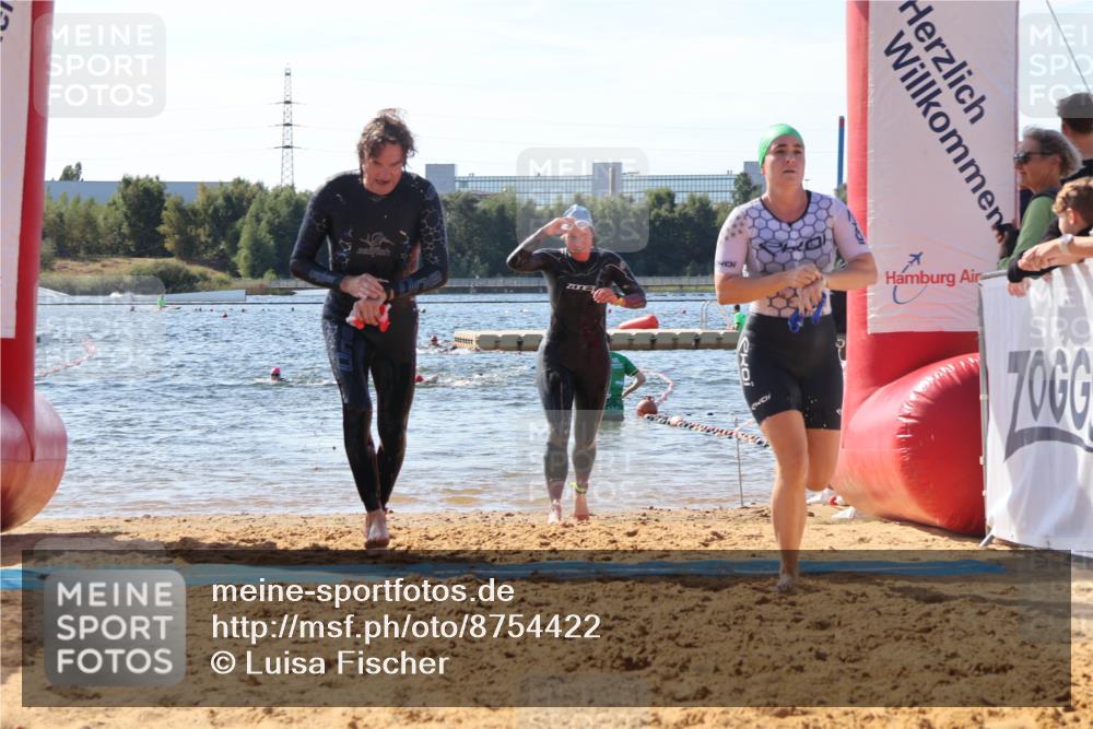 07.09.2025 - 19. Norderstedt Triathlon Luisa Fischer http://msf.ph/oto/8754422 07.09.2025 11:42:47 Schwimmen 738, 1294, 1379 meine-sportfotos.de