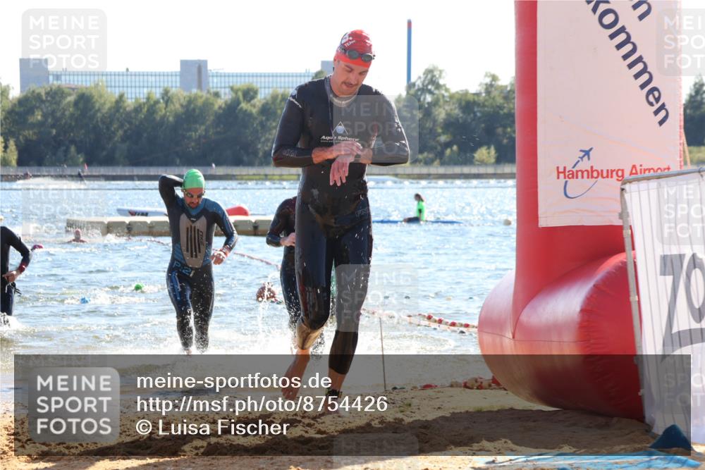 07.09.2025 - 19. Norderstedt Triathlon Luisa Fischer http://msf.ph/oto/8754426 07.09.2025 15:40:03 Schwimmen 1553, 1573, 1577, 1620, 1625 meine-sportfotos.de