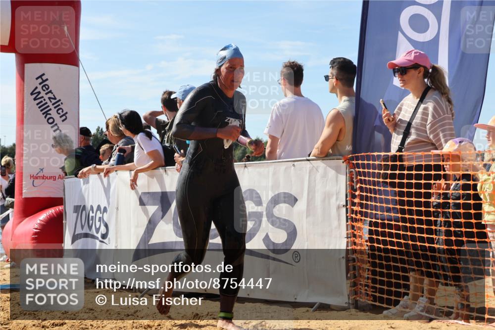 07.09.2025 - 19. Norderstedt Triathlon Luisa Fischer http://msf.ph/oto/8754447 07.09.2025 11:42:50 Schwimmen 738, 1294, 1379 meine-sportfotos.de