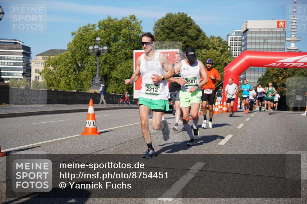 07.09.2025 - BARMER Alsterlauf Yannick Fuchs http://msf.ph/oto/8754451 07.09.2025 09:37:24 Laufen 2212, 2561, 2742 meine-sportfotos.de