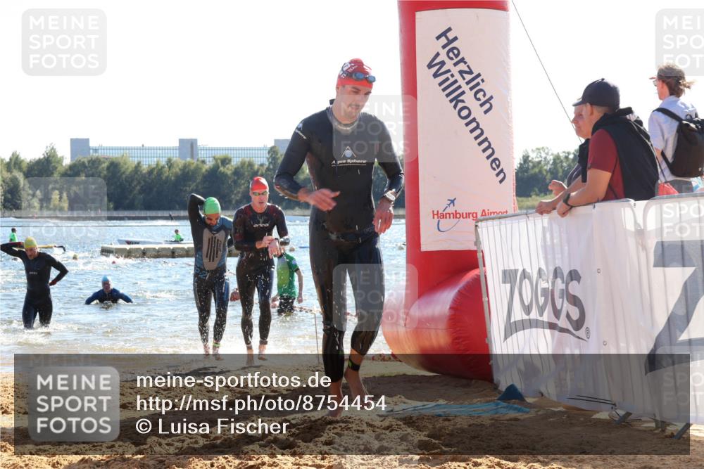07.09.2025 - 19. Norderstedt Triathlon Luisa Fischer http://msf.ph/oto/8754454 07.09.2025 15:40:04 Schwimmen 1551, 1553, 1573, 1577, 1620, 1625 meine-sportfotos.de
