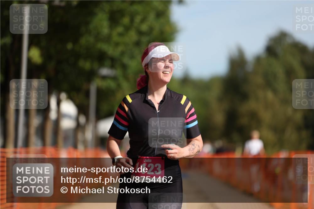 07.09.2025 - 19. Norderstedt Triathlon Michael Strokosch http://msf.ph/oto/8754462 07.09.2025 10:40:25 Laufen 645, 1123 meine-sportfotos.de