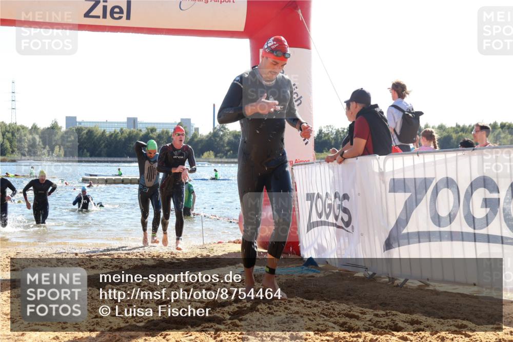 07.09.2025 - 19. Norderstedt Triathlon Luisa Fischer http://msf.ph/oto/8754464 07.09.2025 15:40:05 Schwimmen 1551, 1553, 1573, 1577, 1620, 1625 meine-sportfotos.de