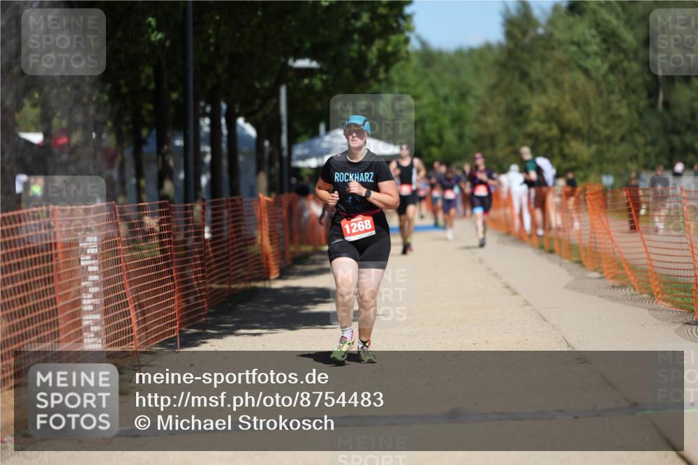 07.09.2025 - 19. Norderstedt Triathlon Michael Strokosch http://msf.ph/oto/8754483 07.09.2025 13:10:46 Laufen 208, 247, 248, 1268 meine-sportfotos.de