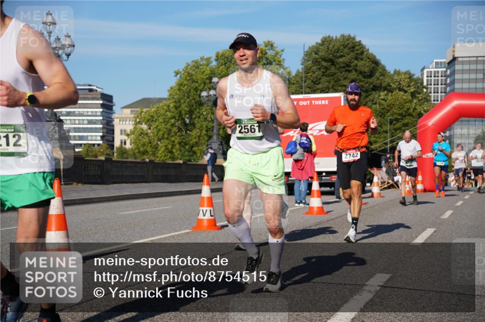 07.09.2025 - BARMER Alsterlauf Yannick Fuchs http://msf.ph/oto/8754515 07.09.2025 09:37:25 Laufen 12, 36, 2561, 2742 meine-sportfotos.de