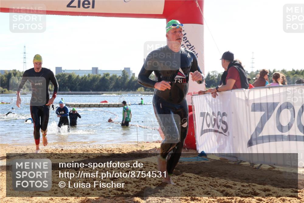07.09.2025 - 19. Norderstedt Triathlon Luisa Fischer http://msf.ph/oto/8754531 07.09.2025 15:40:11 Schwimmen 1551, 1553, 1573, 1577, 1587, 1625, 1630 meine-sportfotos.de