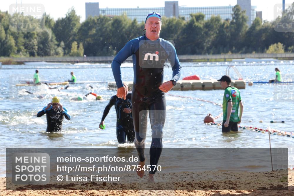 07.09.2025 - 19. Norderstedt Triathlon Luisa Fischer http://msf.ph/oto/8754570 07.09.2025 15:40:15 Schwimmen 1551, 1553, 1573, 1577, 1587, 1630 meine-sportfotos.de