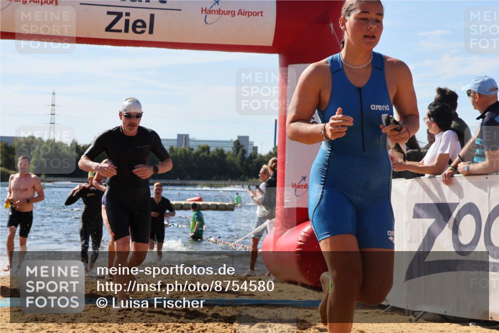 07.09.2025 - 19. Norderstedt Triathlon Luisa Fischer http://msf.ph/oto/8754580 07.09.2025 11:43:16 Schwimmen 164, 165, 202, 818, 1220, 1252, 1350, 1351 meine-sportfotos.de