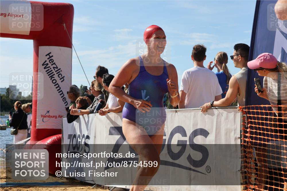 07.09.2025 - 19. Norderstedt Triathlon Luisa Fischer http://msf.ph/oto/8754599 07.09.2025 11:43:19 Schwimmen 164, 165, 202, 818, 1220, 1252, 1350, 1351 meine-sportfotos.de