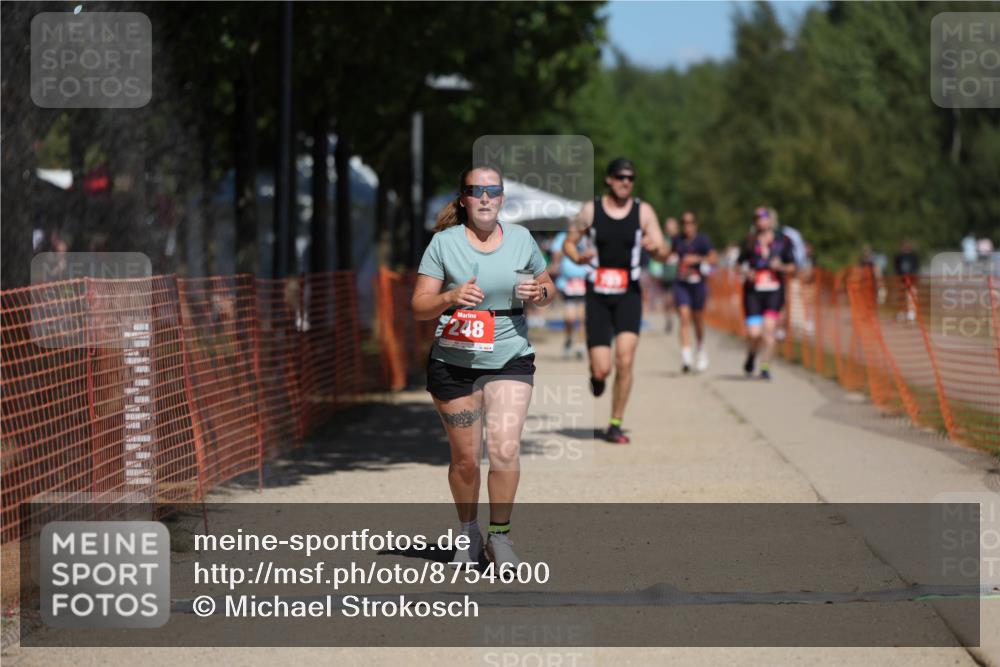 07.09.2025 - 19. Norderstedt Triathlon Michael Strokosch http://msf.ph/oto/8754600 07.09.2025 13:10:51 Laufen 248, 783, 1256, 1268 meine-sportfotos.de