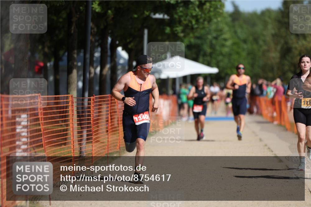 07.09.2025 - 19. Norderstedt Triathlon Michael Strokosch http://msf.ph/oto/8754617 07.09.2025 12:02:29 Laufen 203, 1159, 1340, 1365 meine-sportfotos.de