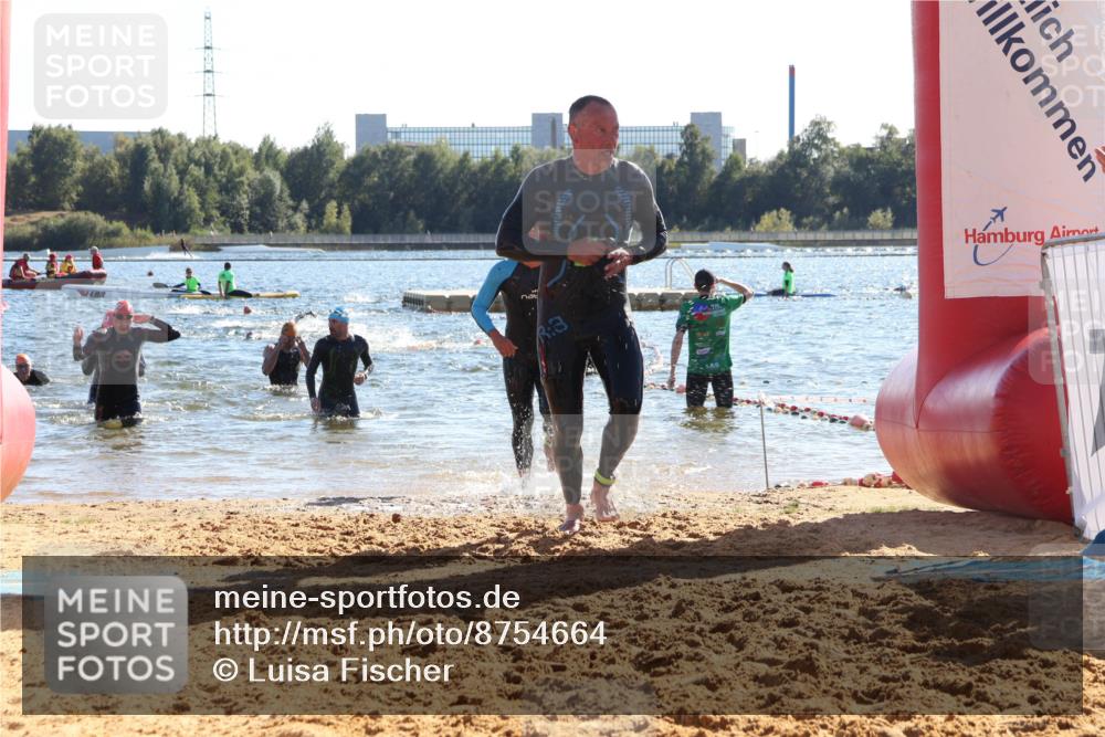 07.09.2025 - 19. Norderstedt Triathlon Luisa Fischer http://msf.ph/oto/8754664 07.09.2025 15:40:22 Schwimmen 1551, 1587, 1589, 1603, 1630 meine-sportfotos.de