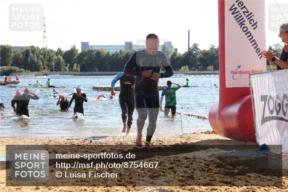 07.09.2025 - 19. Norderstedt Triathlon Luisa Fischer http://msf.ph/oto/8754667 07.09.2025 15:40:23 Schwimmen 1587, 1589, 1603, 1630 meine-sportfotos.de
