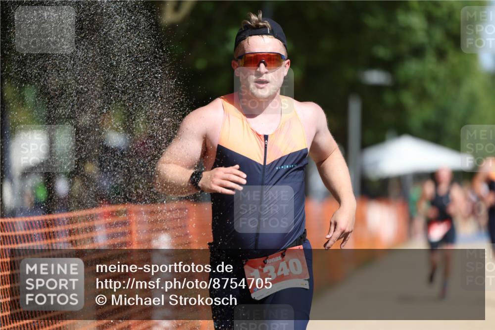 07.09.2025 - 19. Norderstedt Triathlon Michael Strokosch http://msf.ph/oto/8754705 07.09.2025 12:02:32 Laufen 203, 1159, 1340, 1341, 1365 meine-sportfotos.de
