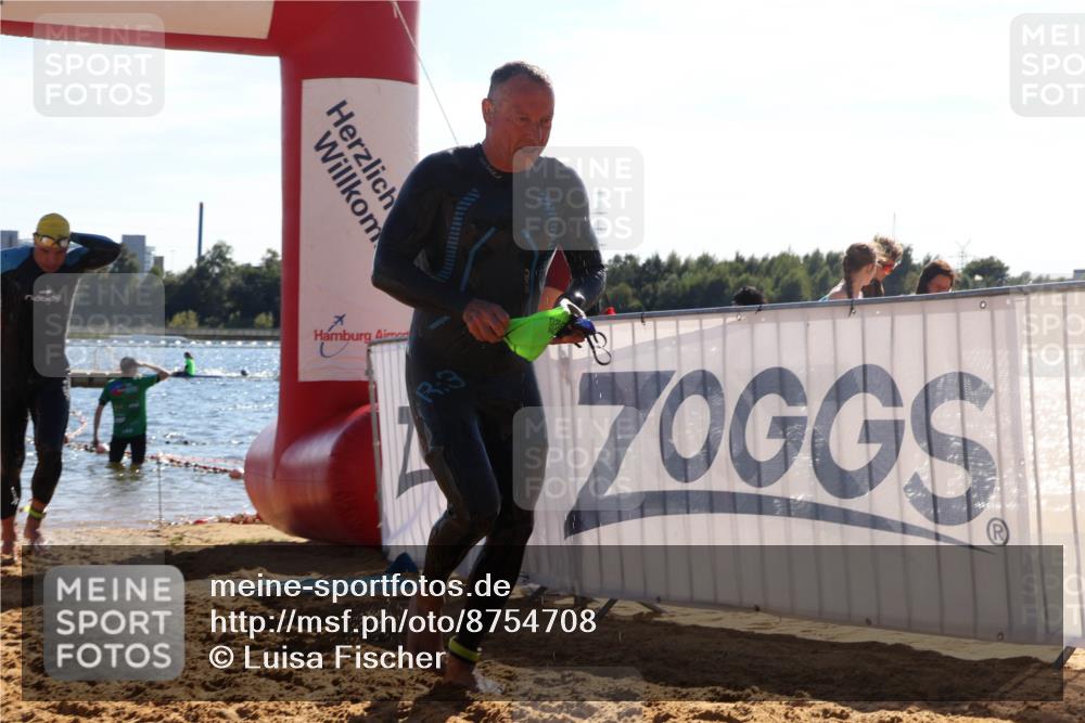 07.09.2025 - 19. Norderstedt Triathlon Luisa Fischer http://msf.ph/oto/8754708 07.09.2025 15:40:25 Schwimmen 1589, 1603, 1630 meine-sportfotos.de